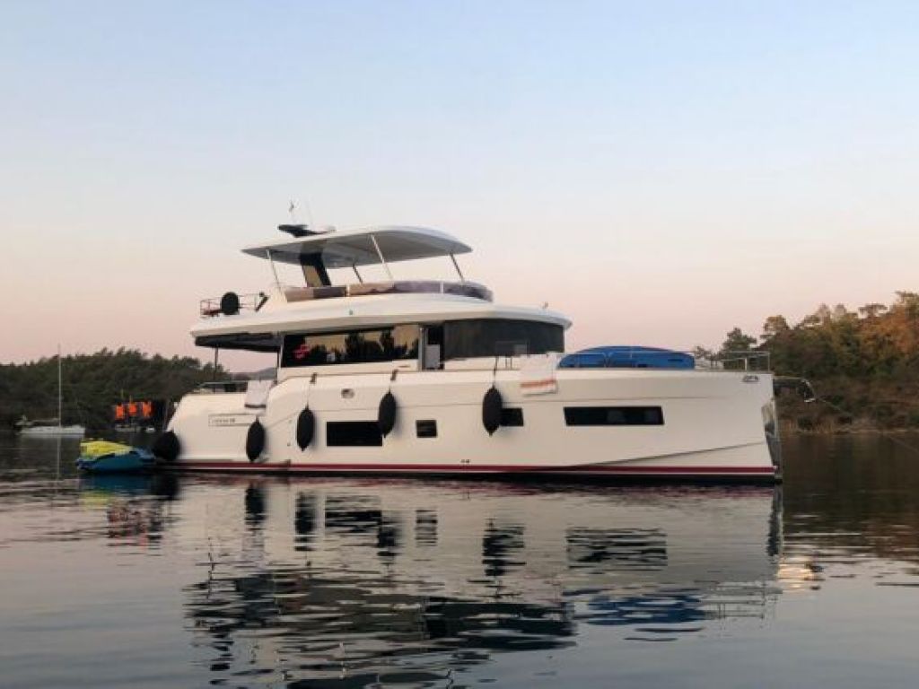 Sirena Yachts 58